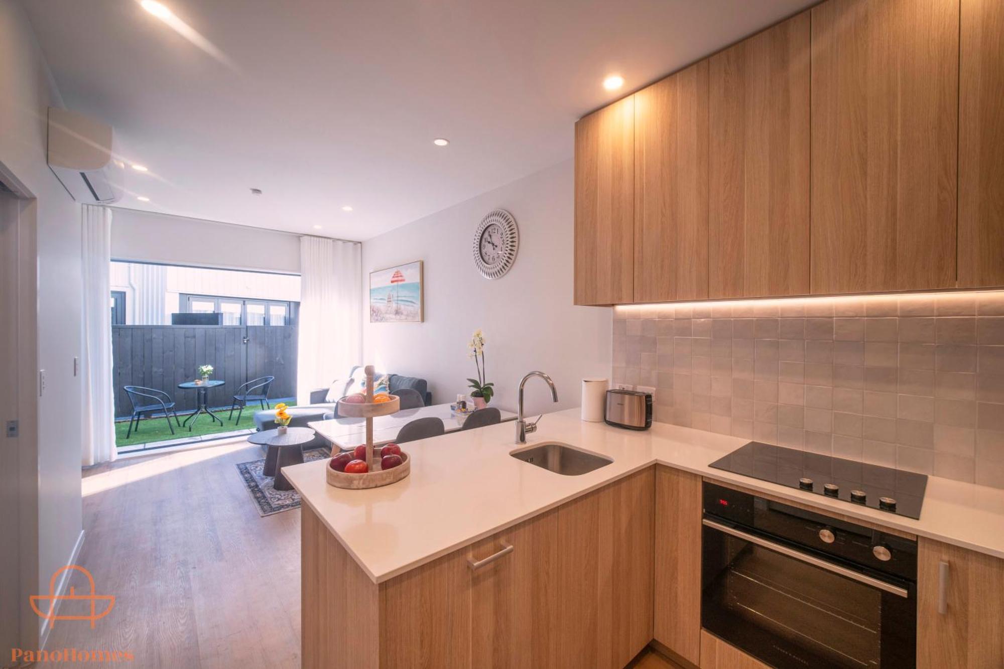 Modern Townhouse Close To City With Full Kitchen - Ellerslie Auckland Dış mekan fotoğraf